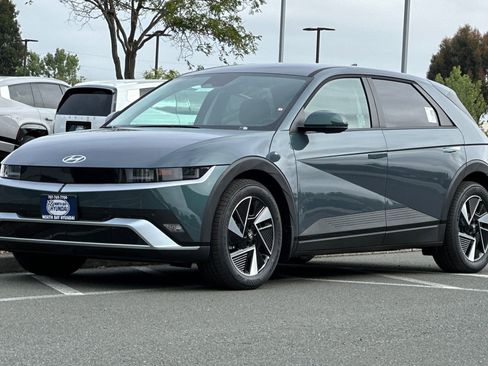 New 2026 Hyundai Ioniq 5 SEL RWD image 8