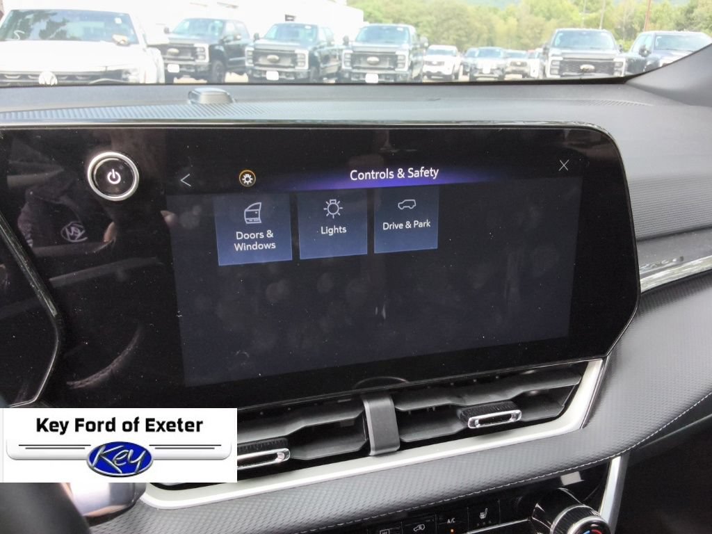 Used 2026 Chevrolet Equinox LT AWD/4WD image 42