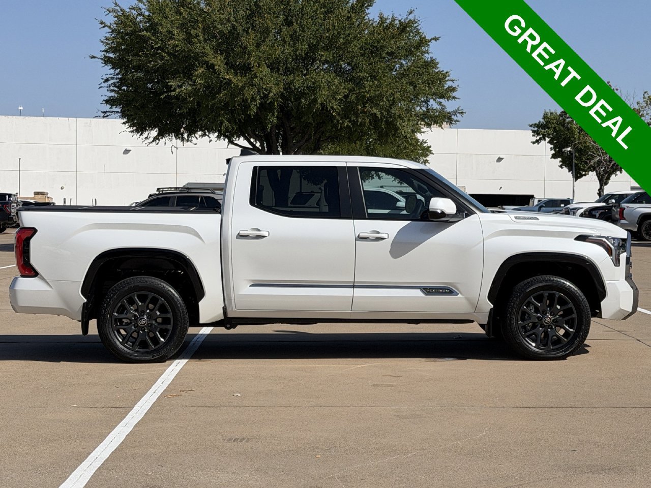 Used 2025 Toyota Tundra Platinum AWD/4WD 360° Tour