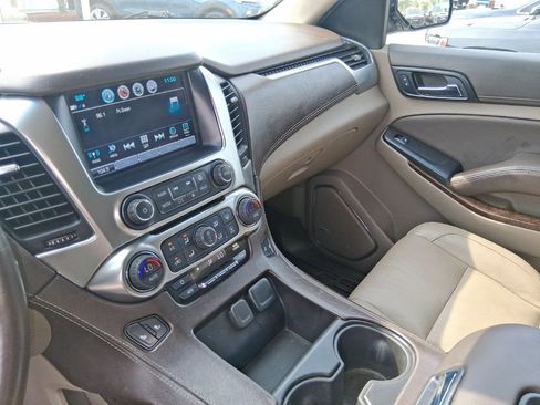 Used 2020 Chevrolet Tahoe LT AWD/4WD image 16