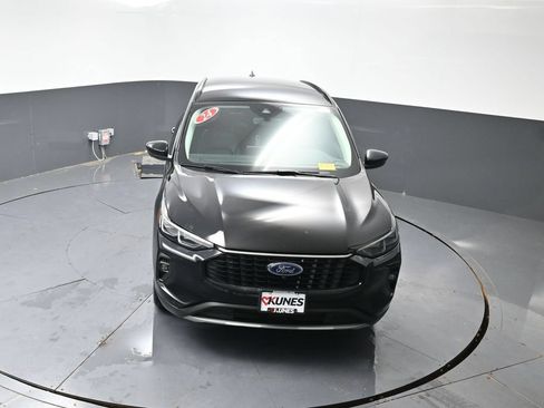 Used 2024 Ford Escape Platinum AWD/4WD image 46