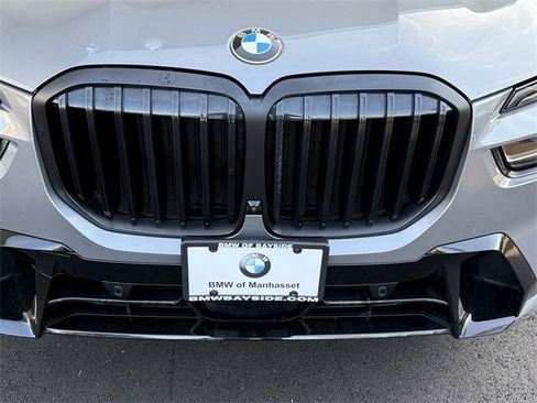 Certified 2024 BMW X7 xDrive40i w/ M Sport Package image 40