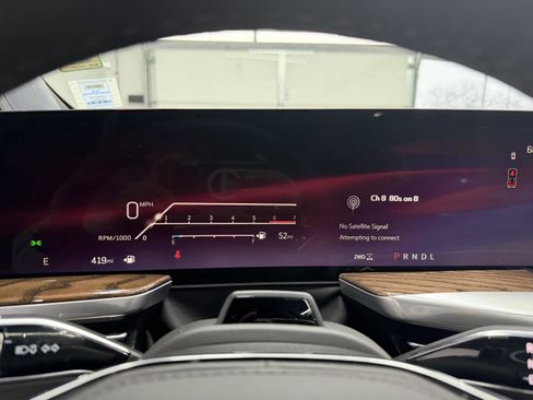 Used 2025 Cadillac Escalade Sport Platinum w/ LPO, ONYX Package image 19