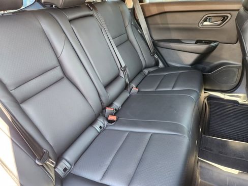 Certified 2023 Nissan Rogue SV w/ SV Premium B Package AWD/4WD image 16