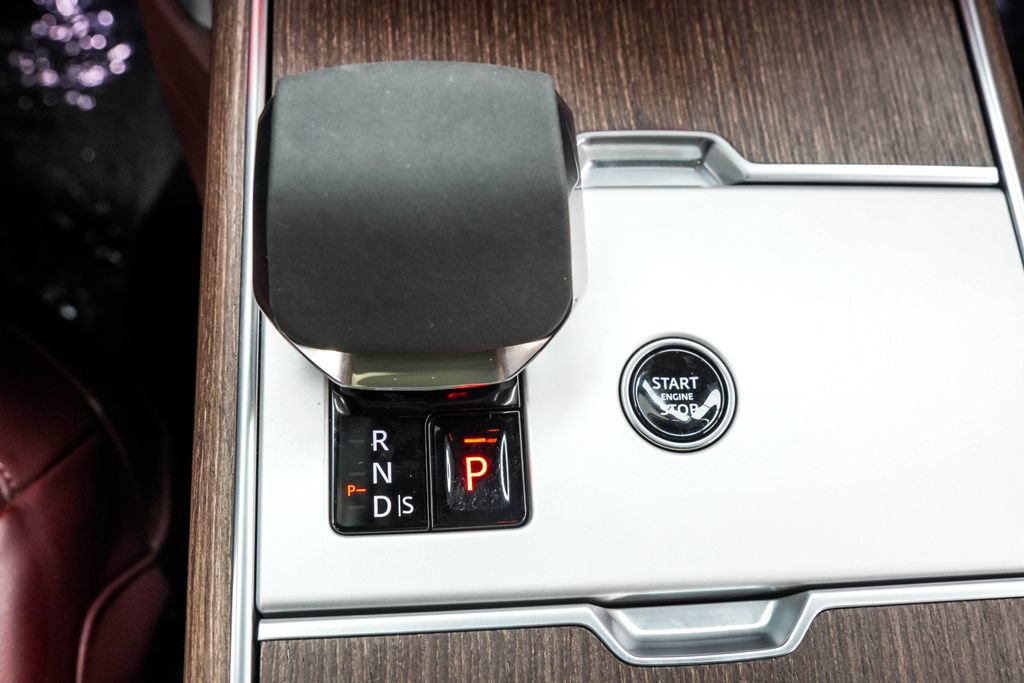 Used 2024 Land Rover Range Rover SE AWD/4WD image 27