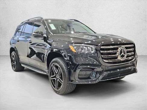 New 2026 Mercedes-Benz GLS 450 4MATIC image 6