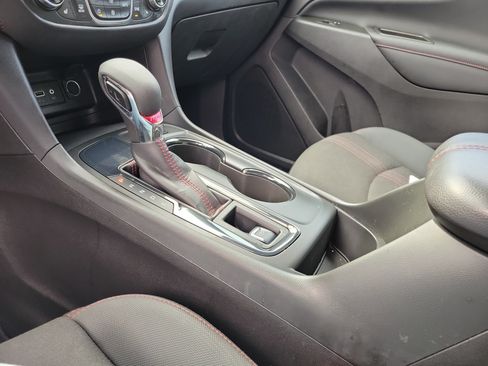 Used 2024 Chevrolet Equinox RS FWD image 29