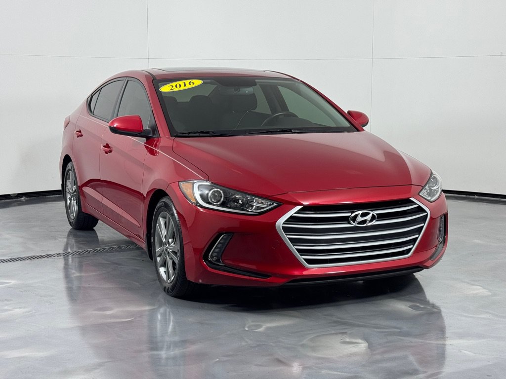 Used 2017 Hyundai Elantra Value Edition w/ Cargo Package FWD image 3
