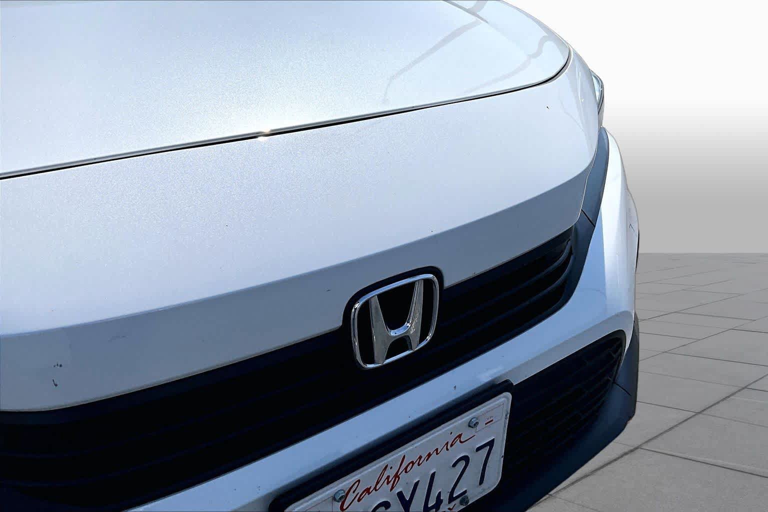 Used 2022 Honda Civic Touring image 29