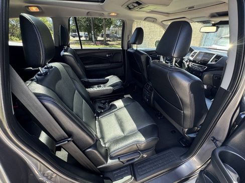 Used 2018 Honda Pilot Elite image 33
