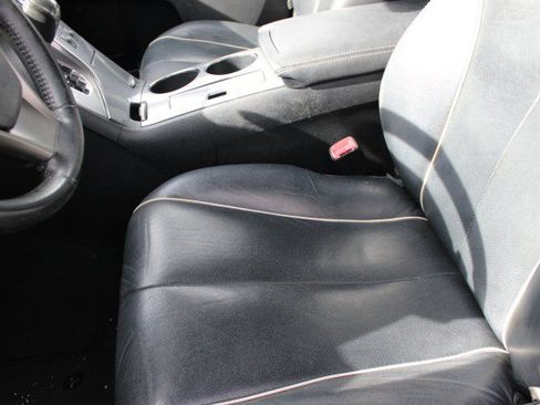 Used 2014 Toyota Venza XLE w/ XLE Premium Package FWD image 6