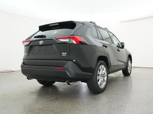 New 2025 Toyota RAV4 XLE Premium image 5
