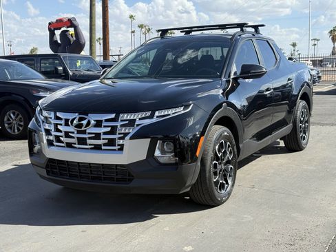 Used 2023 Hyundai Santa Cruz SEL w/ Activity Package image 2