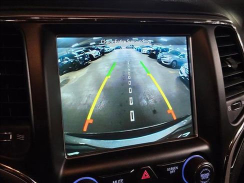 Used 2018 Jeep Grand Cherokee High Altitude image 14