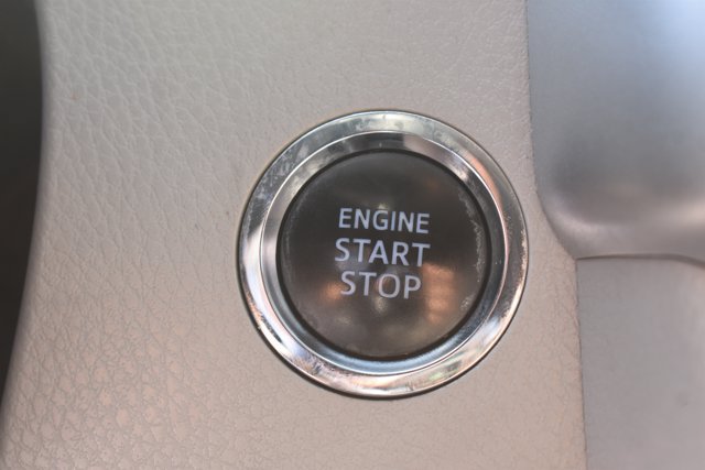 Used 2018 Toyota Highlander XLE FWD image 32