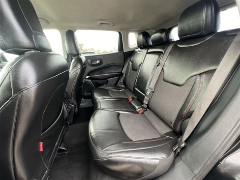 Used 2020 Jeep Compass Trailhawk image 20