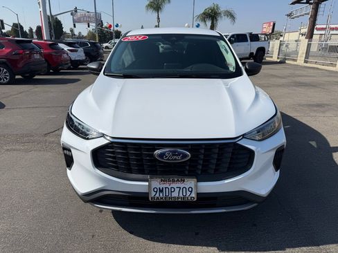 Used 2024 Ford Escape Active image 2