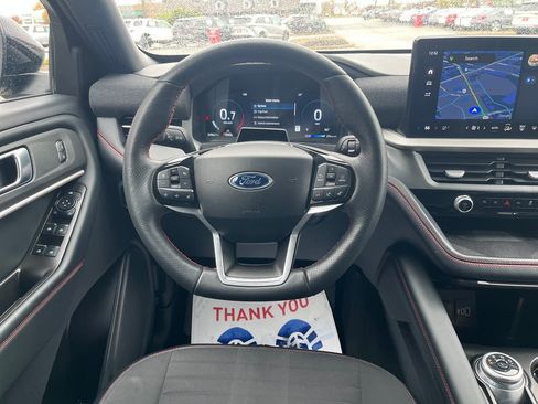 Used 2025 Ford Explorer ST-Line w/ ST-Line Street Pack image 15