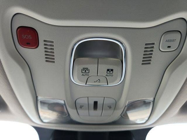 Used 2023 Jeep Renegade Altitude w/ Sun/Sound Group AWD/4WD image 34