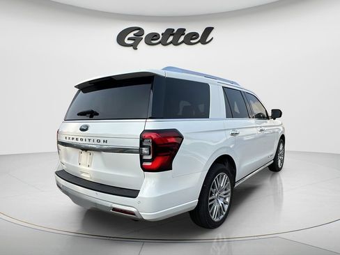 Used 2023 Ford Expedition Platinum RWD image 4