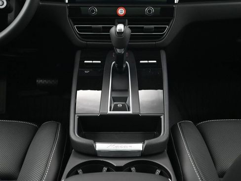 Used 2026 Porsche Macan S image 10
