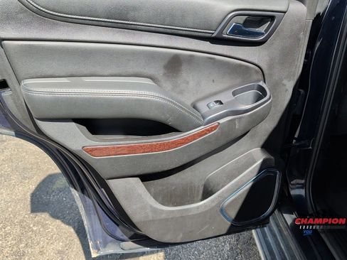 Used 2018 GMC Yukon SLE w/ SLE Value Package image 13