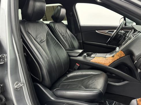 Used 2020 Lincoln Nautilus Reserve w/ Equipment Group 201A image 42