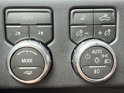 New 2026 GMC Sierra 1500 Elevation w/ Preferred Package AWD/4WD image 34