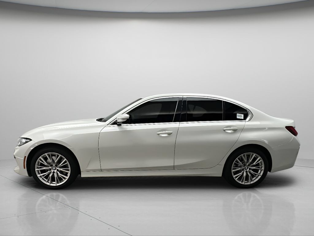 Used 2024 BMW 330i xDrive Sedan w/ Convenience Package AWD/4WD image 3
