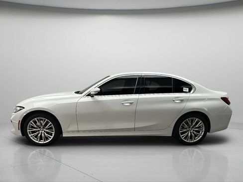 Used 2024 BMW 330i xDrive Sedan w/ Convenience Package AWD/4WD image 3