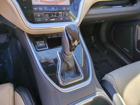 Used 2025 Subaru Outback Limited AWD/4WD image 26