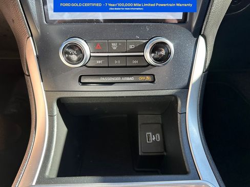 Certified 2023 Ford Edge SEL image 15