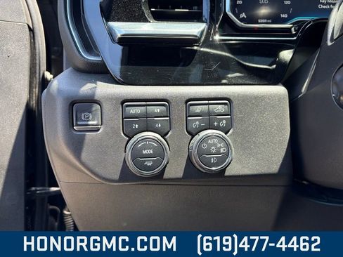 Used 2022 Chevrolet Silverado 1500 High Country image 13