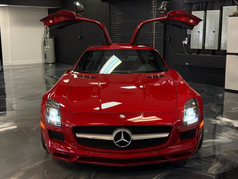 Used 2011 Mercedes-Benz SLS AMG Coupe image 19