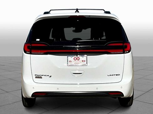 New 2026 Chrysler Pacifica Limited w/ S Appearance Package image 5