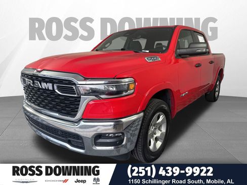 Used 2025 RAM 1500 Big Horn AWD/4WD image 1