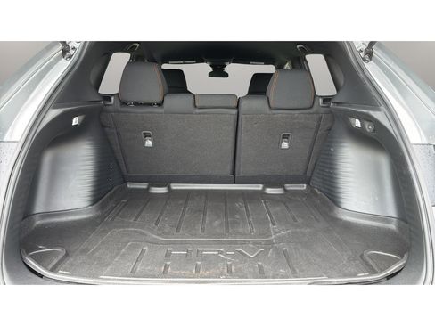 Used 2025 Honda HR-V Sport image 12