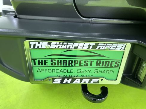 Used 2018 Jeep Wrangler Unlimited Sahara w/ Cold Weather Group image 12