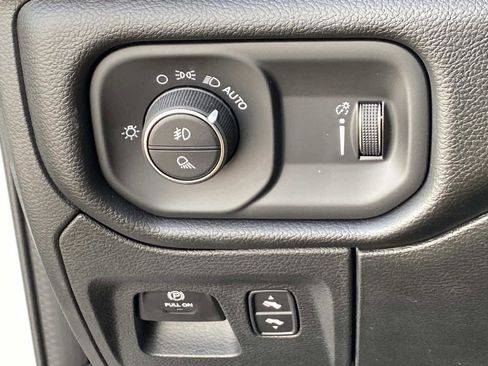 Used 2023 RAM 1500 Big Horn image 19