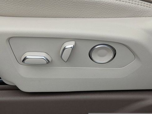 New 2026 GMC Yukon Denali w/ Sun & Power Step Package image 22