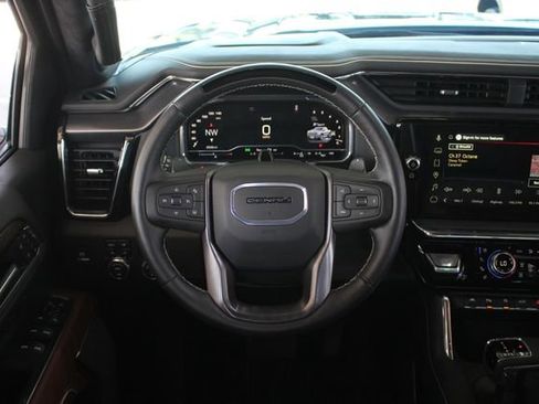 Used 2025 GMC Sierra 1500 Denali Ultimate image 29