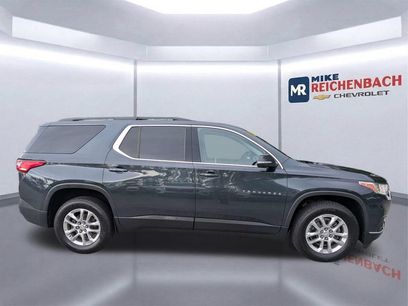 Used 2021 Chevrolet Traverse LT