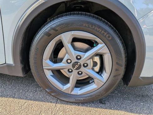 Certified 2025 Kia K4 FWD image 11