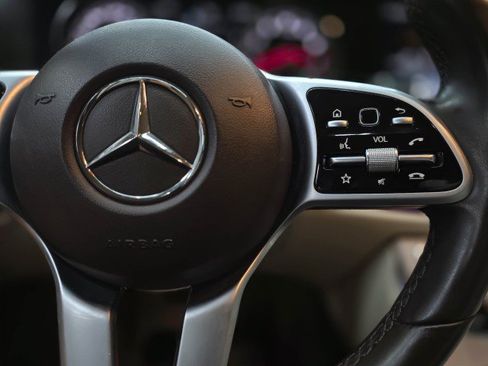 Used 2019 Mercedes-Benz E 450 4MATIC Cabriolet image 19