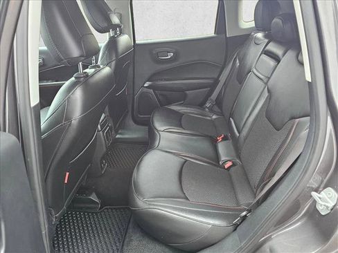 Used 2019 Jeep Compass Trailhawk image 16