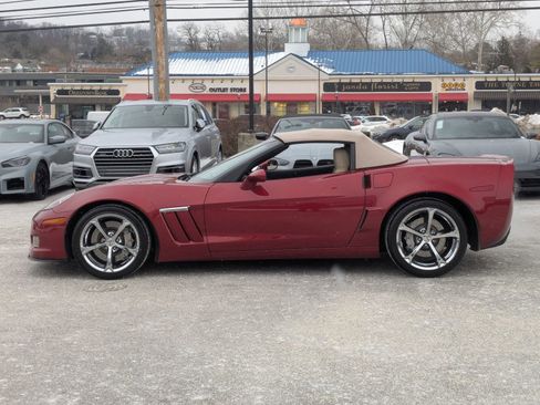 Used 2012 Chevrolet Corvette Grand Sport w/ 3LT Preferred Equipment Group image 2