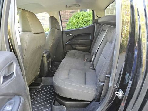 Used 2021 Chevrolet Colorado LT image 20