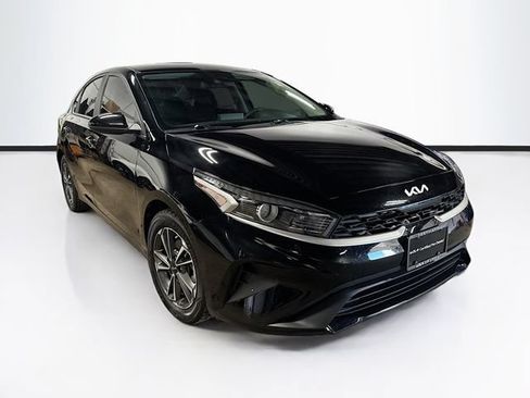 Used 2023 Kia Forte LXS FWD image 1