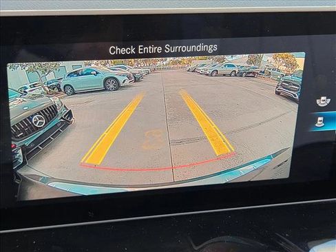 Used 2021 Mercedes-Benz GLB 250 image 13