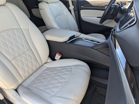 Used 2023 Buick Enclave Avenir w/ Avenir Technology Package image 11